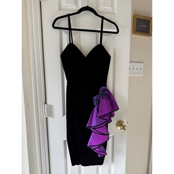 Vintage Cache Black Velvet Purple Satin Ruffle Party Dress 8 - Picture 3 of 9
